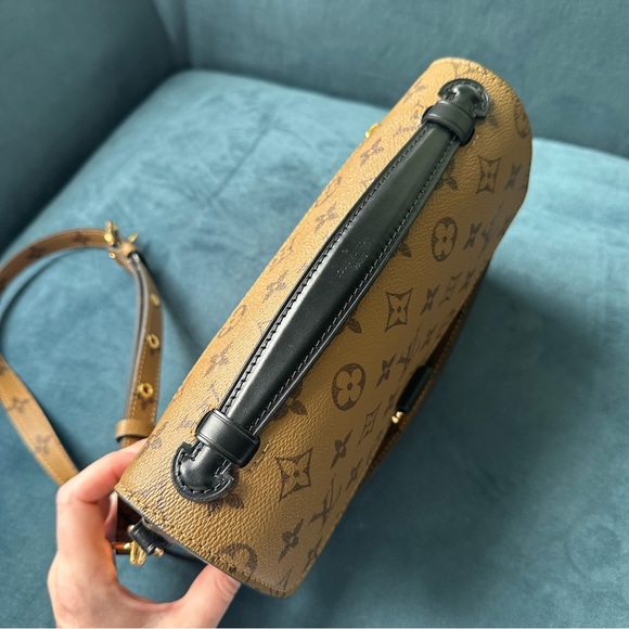 Louis Vuitton Pochette Metis Reverse Monogram Canvas - Picture 9 of 15